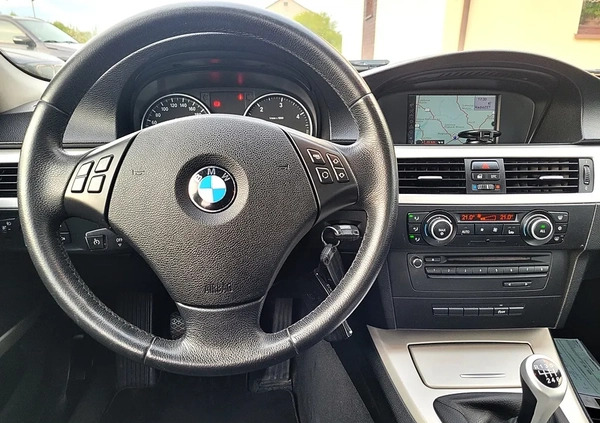 BMW Seria 3 cena 26800 przebieg: 220000, rok produkcji 2010 z Siedlce małe 497